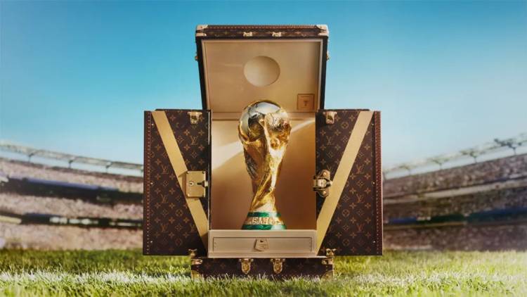 Louis Vuitton presentó el estuche del trofeo de la Copa del Mundo